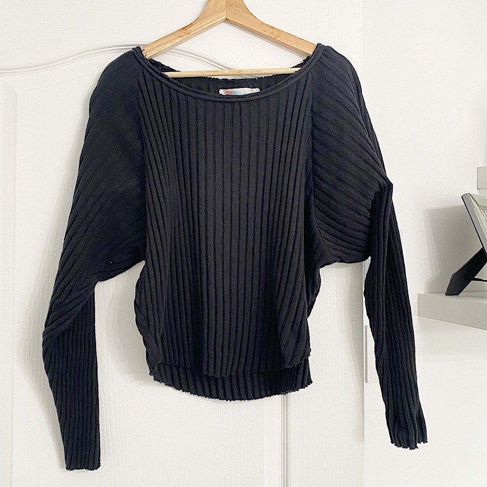 Black Ribbed Long-Sleeve Women’s Sweater - Lightweight Crewneck